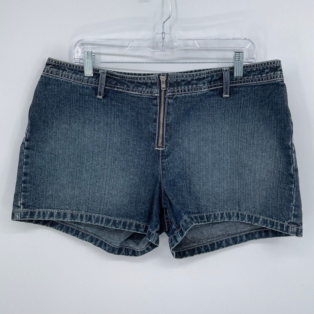 Jordache Junior's Vintage Blue Low Rise Exposed Zip Denim Shorts Size 15/16